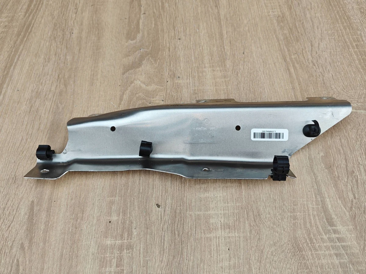 BMW X6 G06 LCI G05 Hitzeschutz Links 5A08A23 image 3