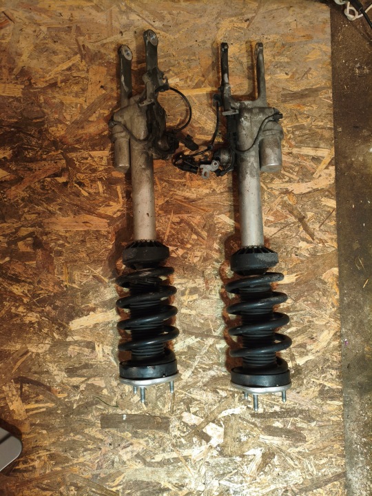 Mercedes W463/4 G Class 63 shock front L R A4633200701 A4633201301