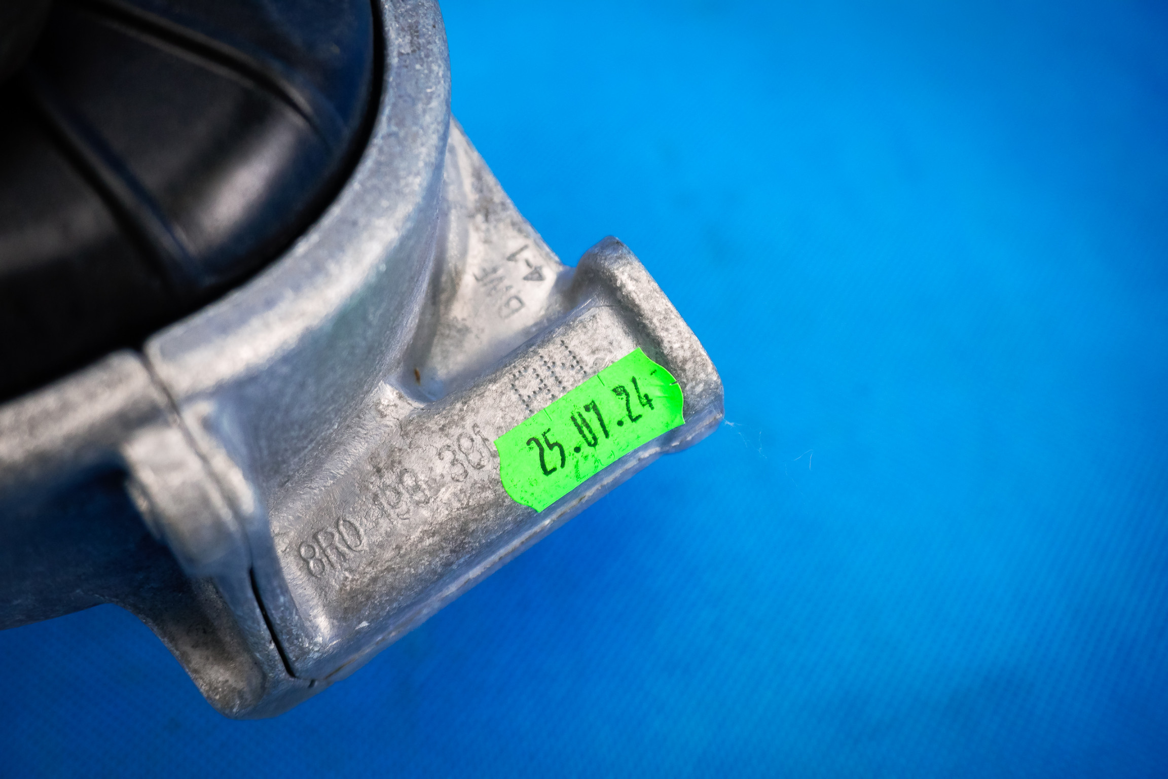 Audi OE 8R0199381AN Motorlager (Begagnad) image 4
