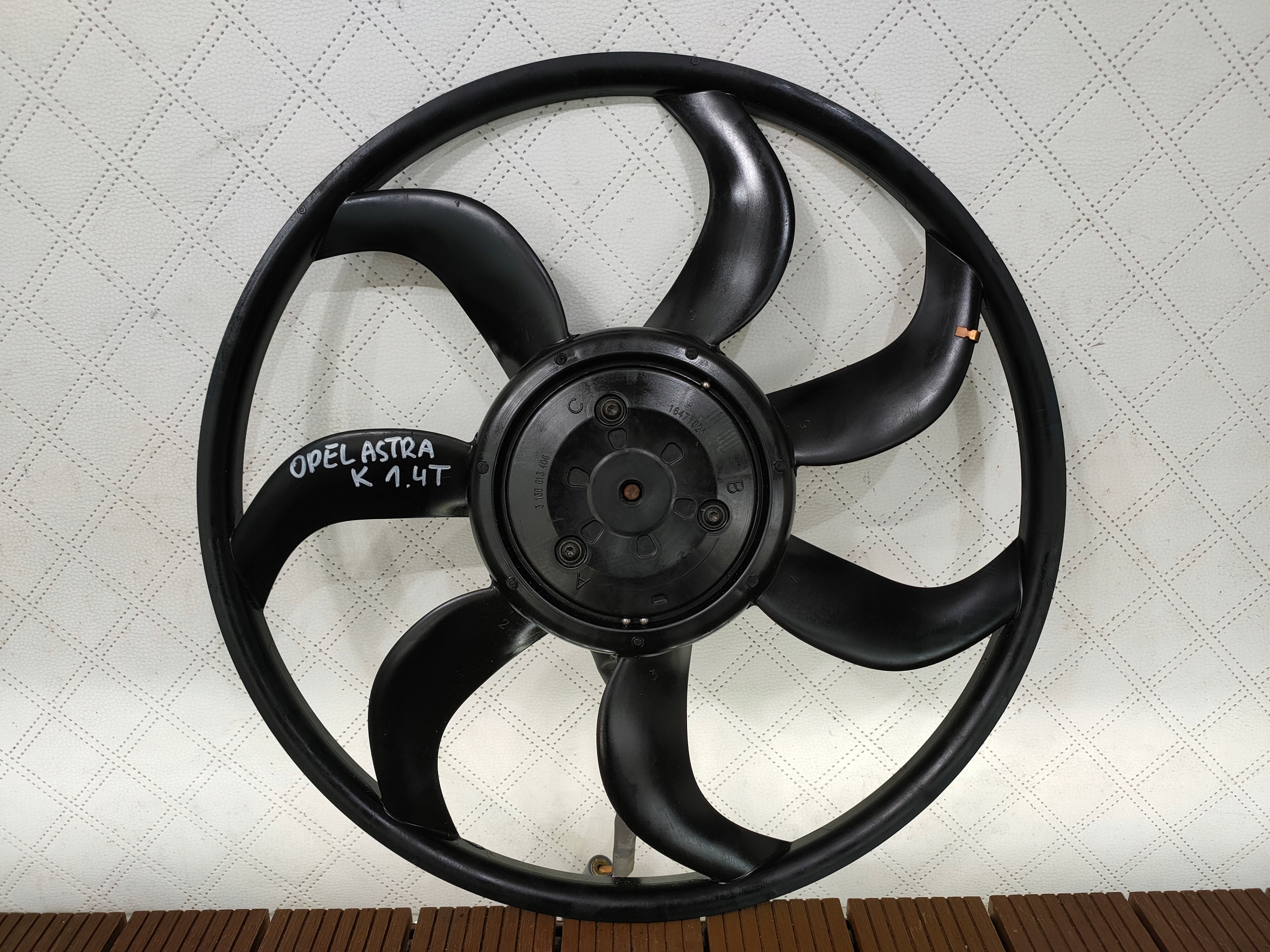 OPEL ASTRA K V 15-21 1.4T VENTILATEUR RADIATEUR 3137234066 3-PIN OE