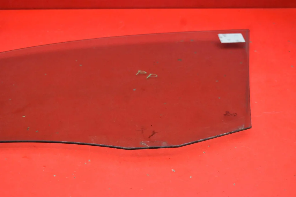 VW Passat B7 Kombi Seitenfenster Rechts Vorne image 6