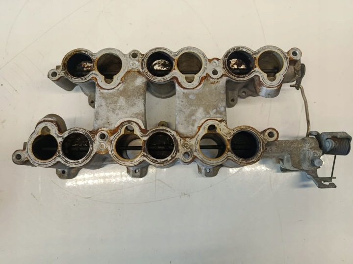 Ford Mondeo MK3 2.5 V6 Ansaugkrümmer F7RU9K461AA