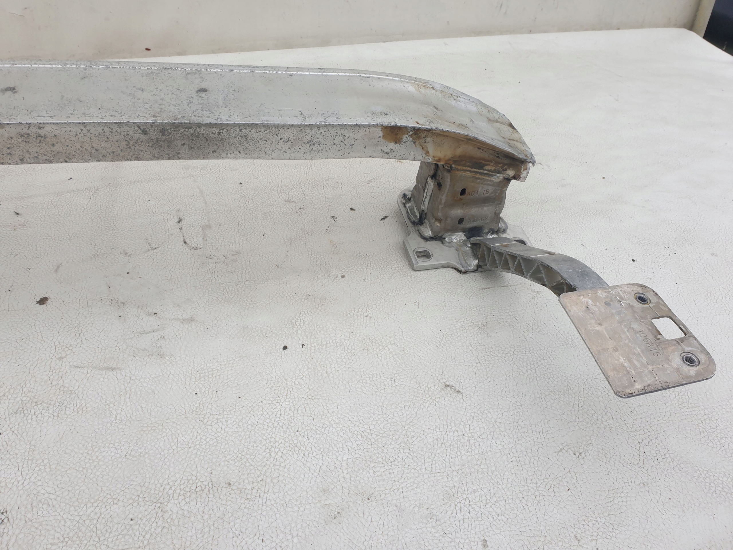 PEUGEOT 208 I 12-19 RENFORT SOUS PARE-CHOC AVANT image 8