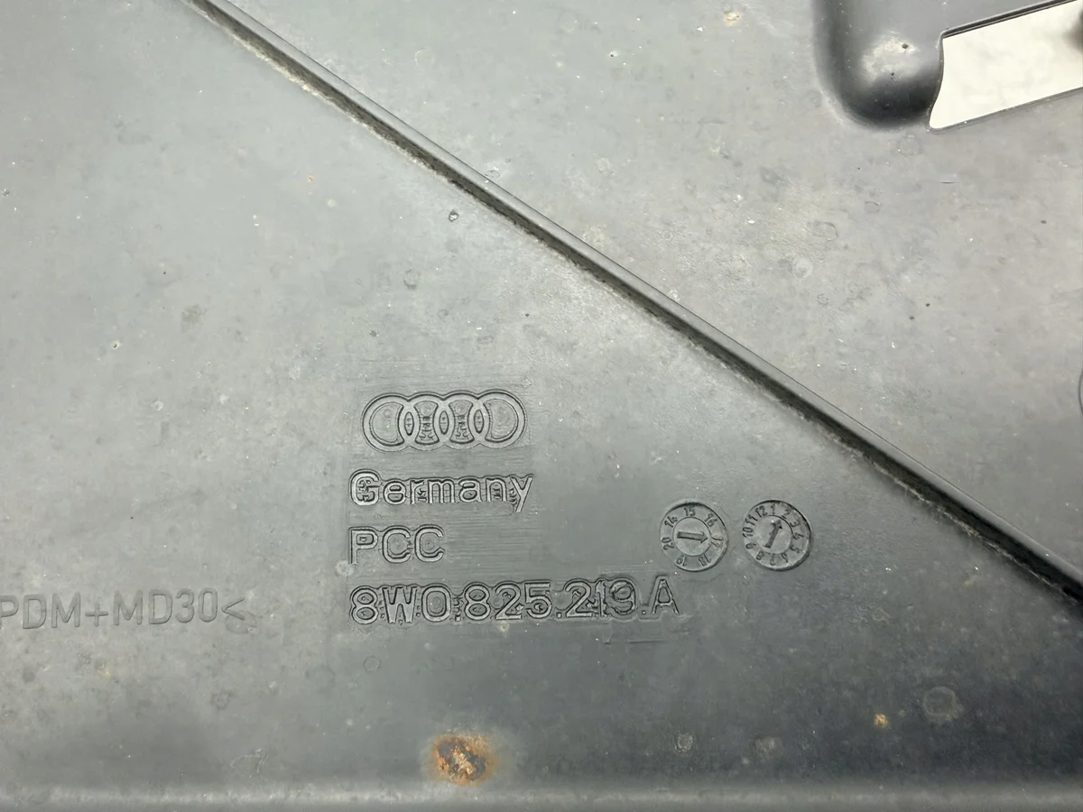 Audi A4 B9 Unterbodenverkleidung hinten image 3