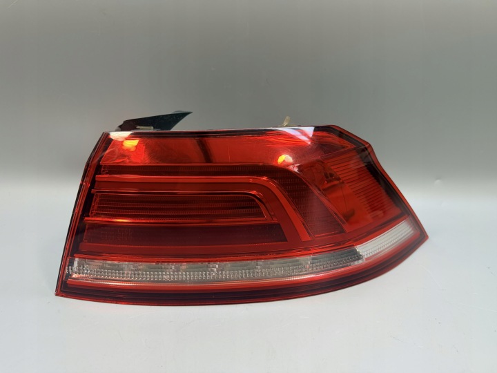 VW PASSAT B8 SEDAN REAR LAMP RIGHT CORNER LED CPS 3G5945096F