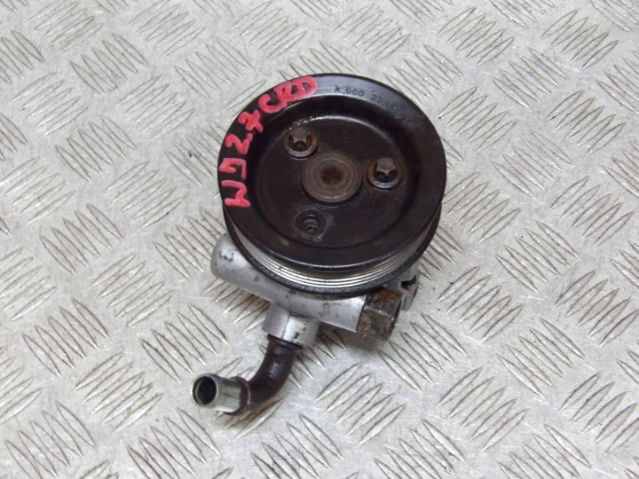 JEEP GRAND CHEROKEE WJ 2,7 CRD ohjaustehostimen pumppu 52089301AC