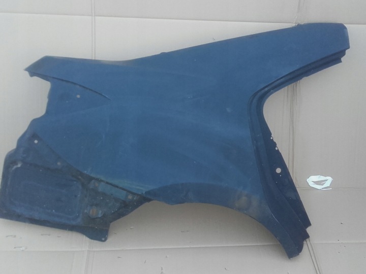 TOYOTA COROLLA E16 E18 13-19r COTFLÜGEL HINTEN RECHTS