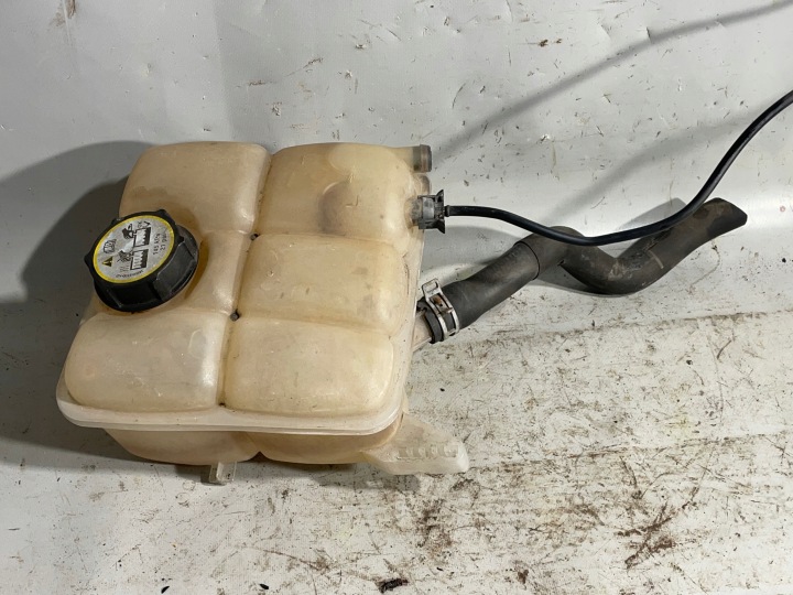 Ford OE BV61-8K218AE paisuntasäiliö