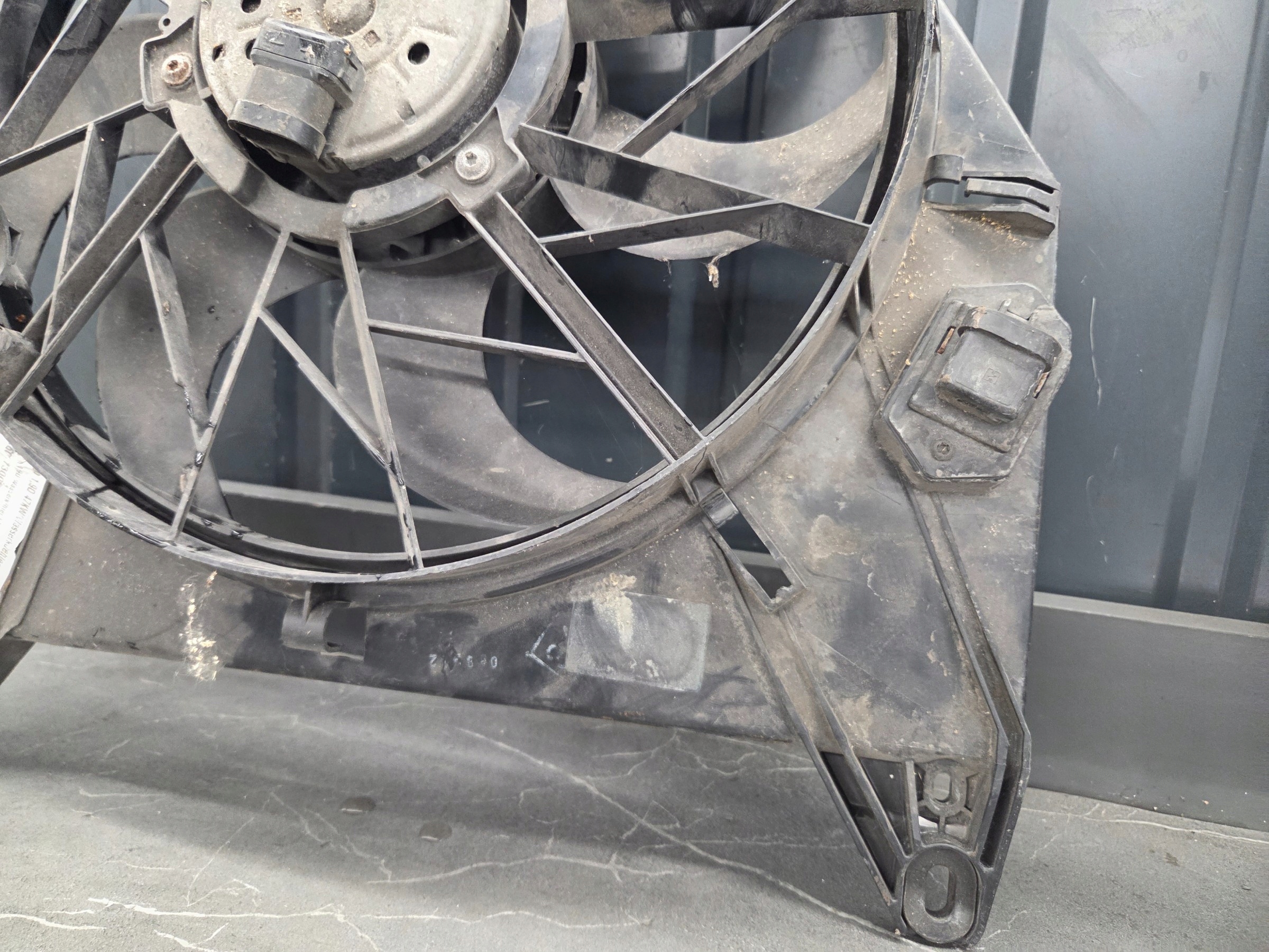 Ventilator radiateur Renault Kangoo I 97 Bosch 3135103385 image 7