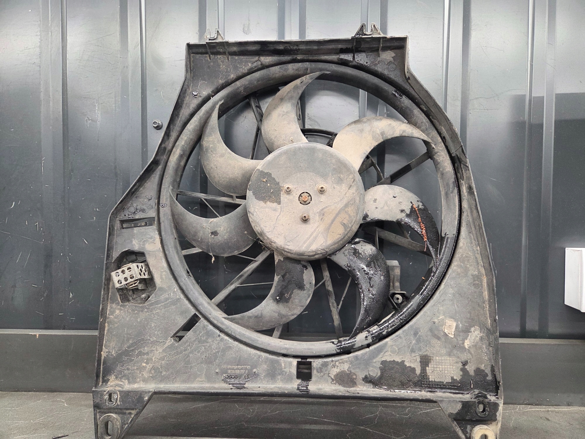 Ventilator radiateur Renault Kangoo I 97 Bosch 3135103385 image 8