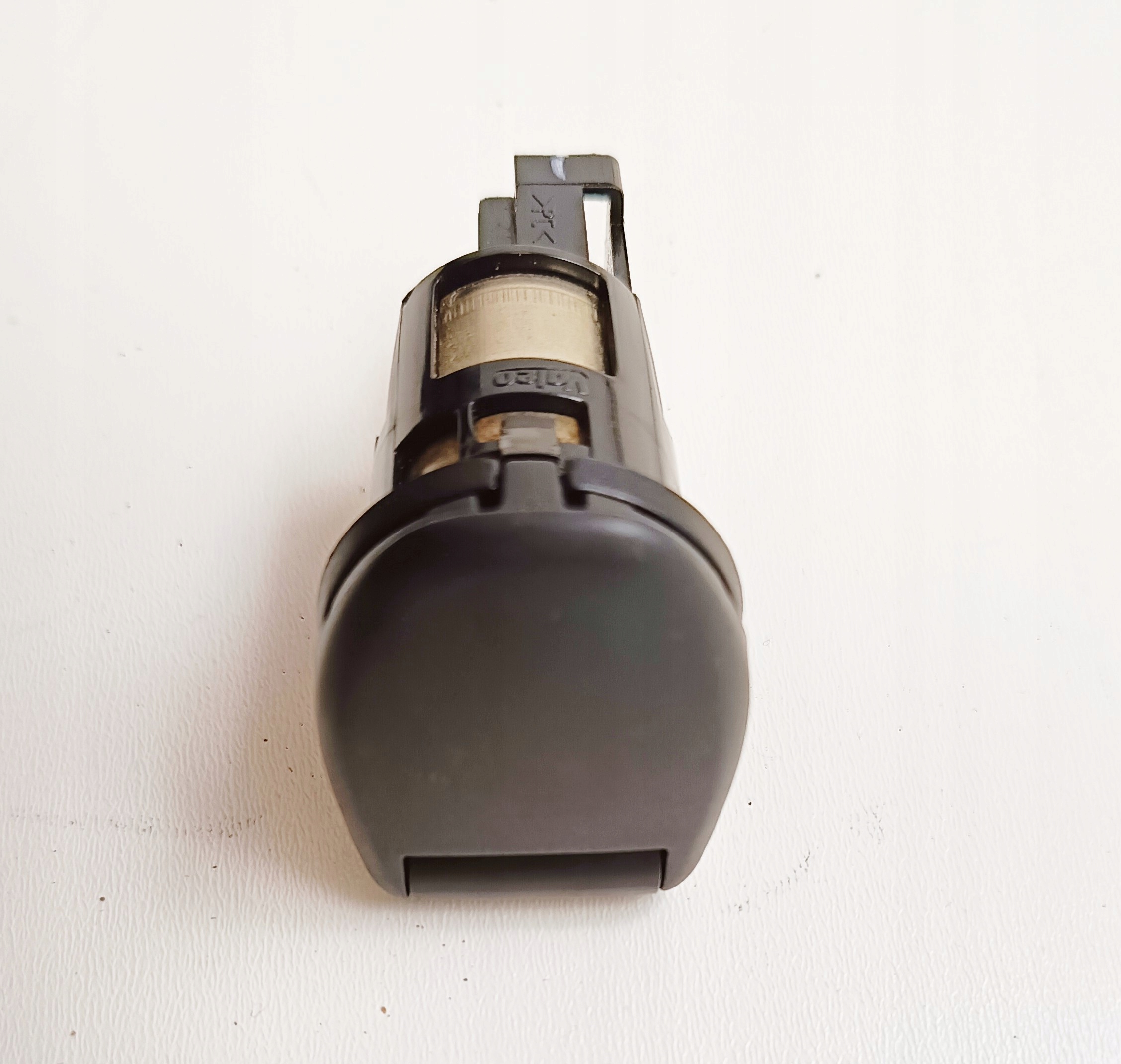 Sytytyssylinterin pistoke 12V 120W Nissan Navara D23 NP300