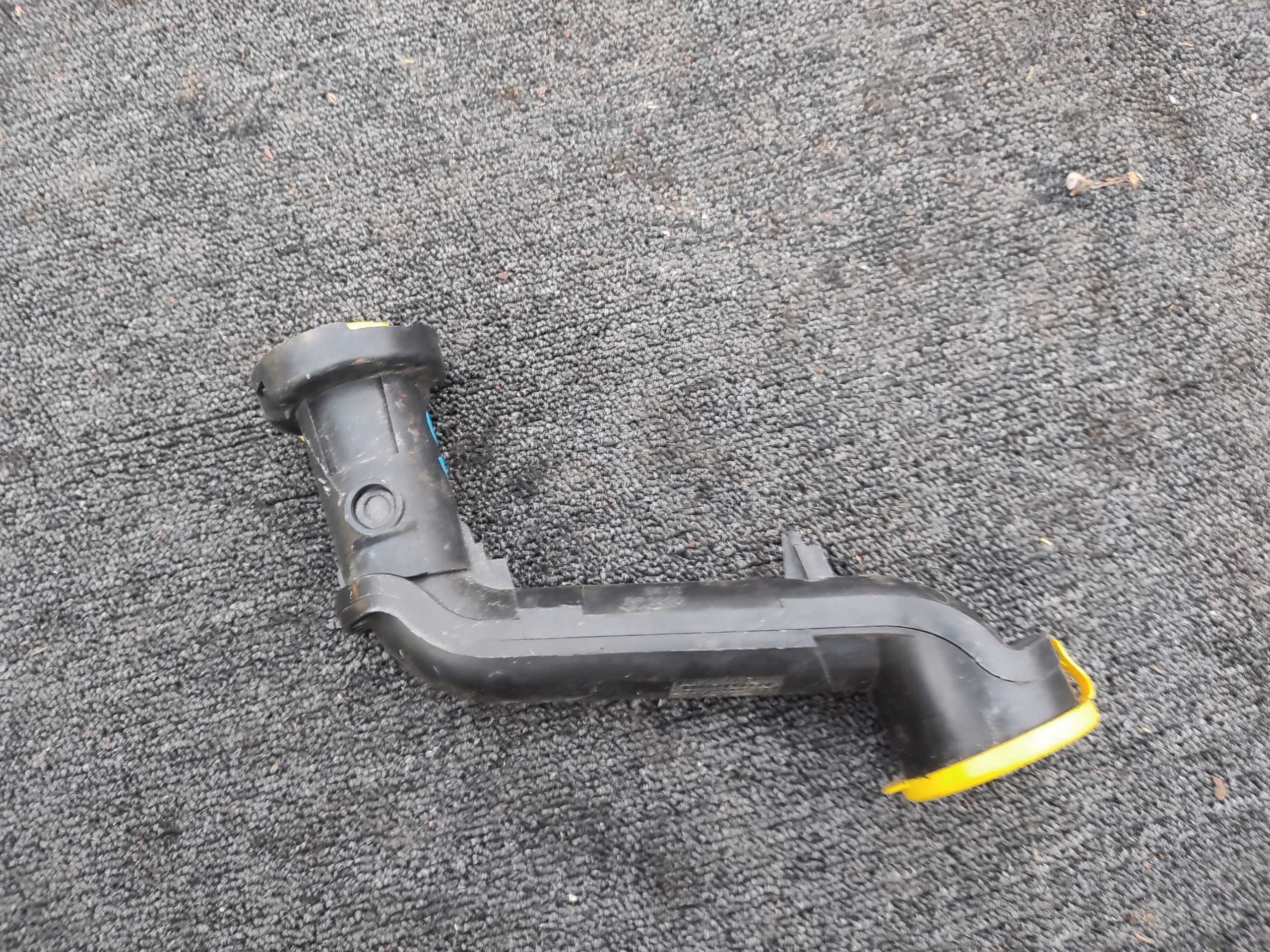AdBlue-Einfüllrohr Citroen Jumper Peugeot Boxer 2.2 2.0 HDI 1440302280 image 6