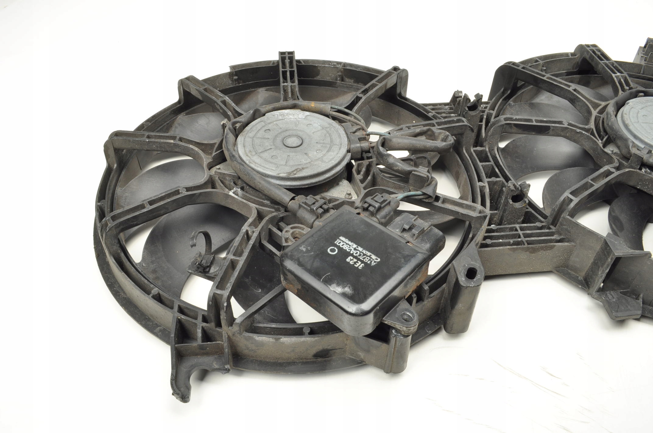 INFINITI QX70 5.0 V8 VENTOLA RADIATORE A9400004 A18700A28001