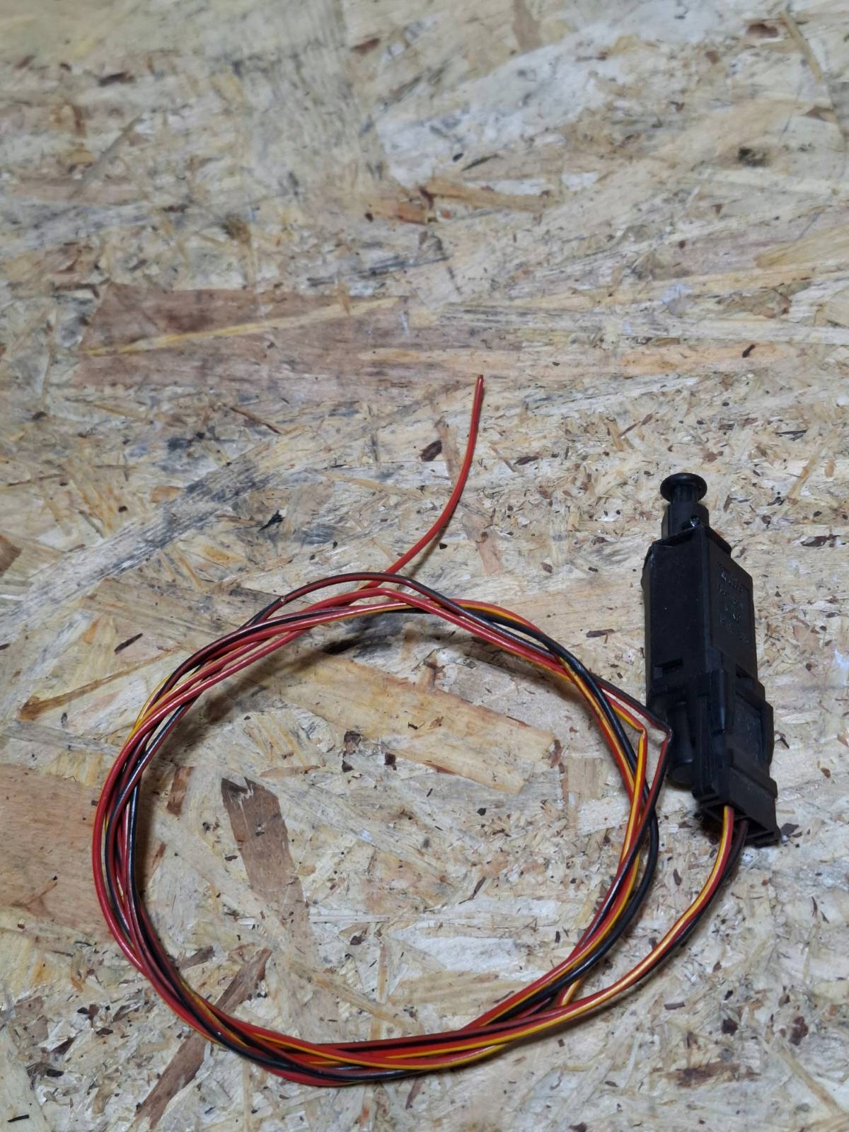 VW jarruvalokytkin OE 191945515 image 7