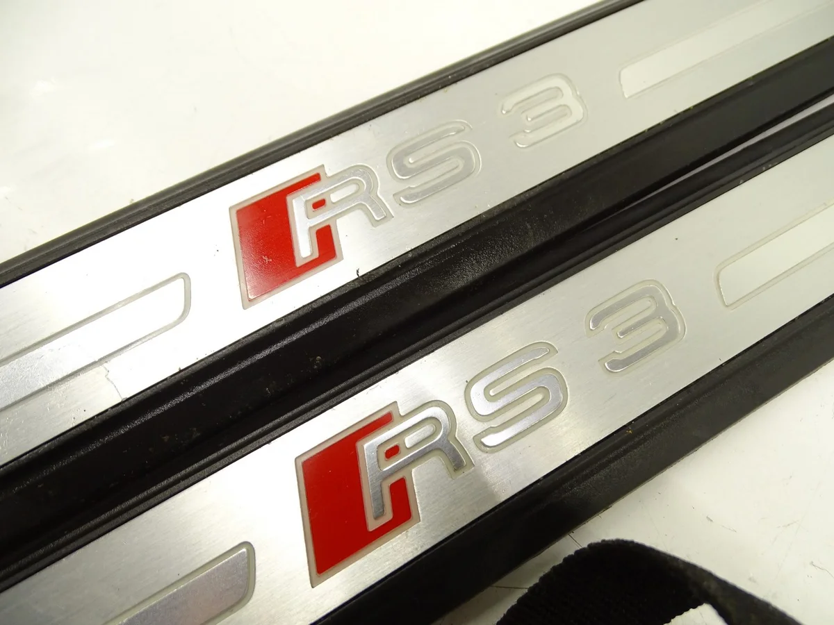 Listón umbral LED Audi RS3 8V Lift Izq/Der