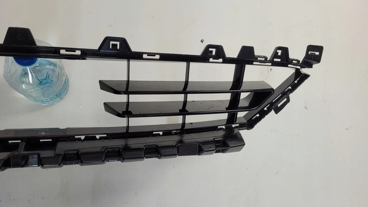 Mittelgitter Stoßstange Vorne BMW 2 F44 image 3