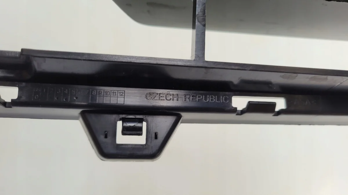 Mittelgitter Stoßstange Vorne BMW 2 F44 image 7
