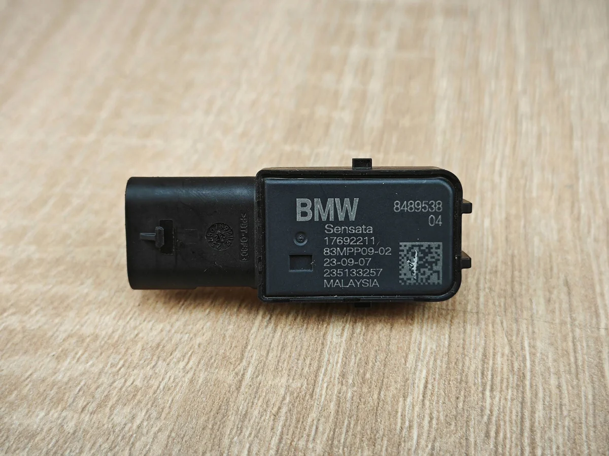 Used Vacuum Sensor BMW 8489538