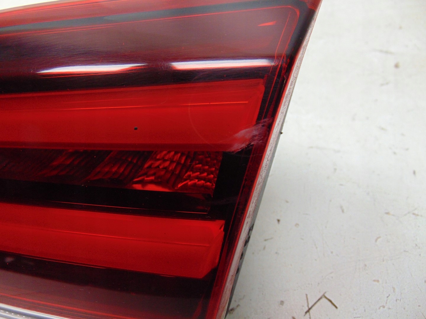 OPEL ASTRA K Lampe Arrière Droite Intérieure image 6