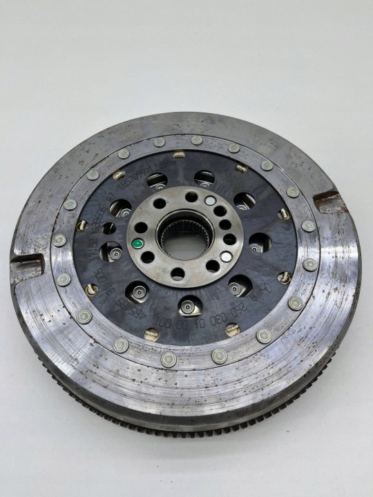 MERCEDES W177 AMG KAKSIMASSAVÄÄNTÖVÄIJÄ A2600300100