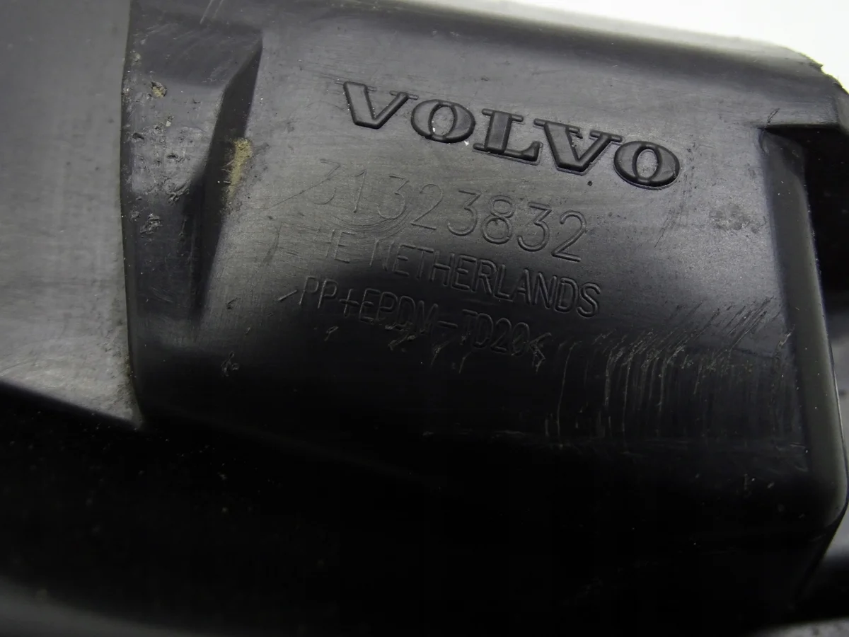 Volvo V60 S60 II Stoßstangenhalter links vorne image 10