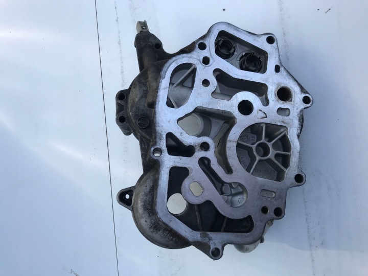 Öljynsuodattimen alusta Audi A6 C6 FL 3.0 TDI CDY 059115397AA
