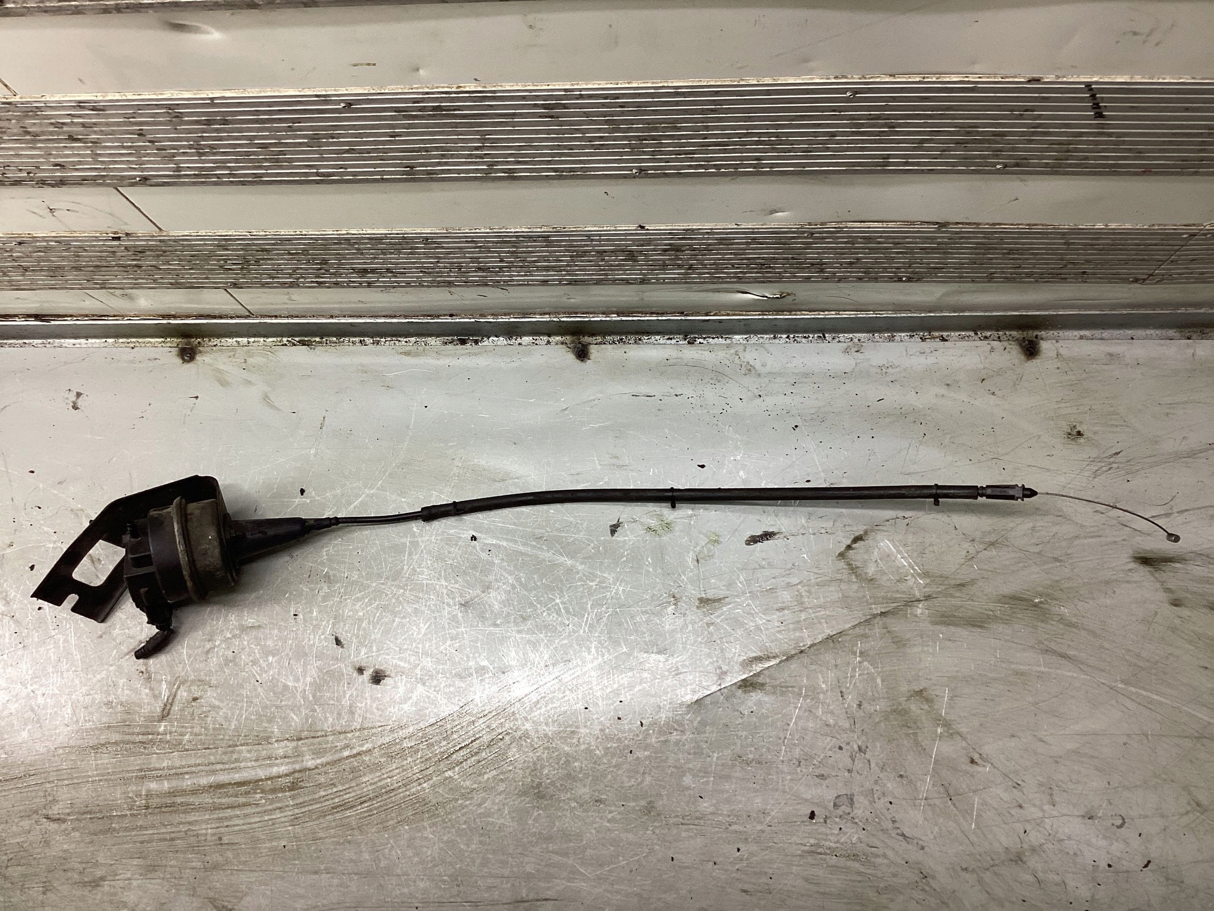 Chrysler Voyager Throttle Cable 50043D image 4