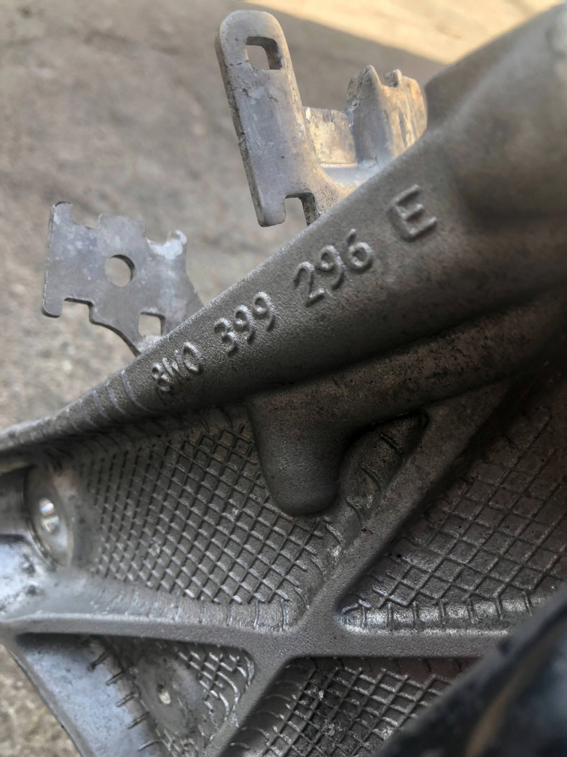 Support de stabilisateur Audi A4 B9 A5 8W image 5