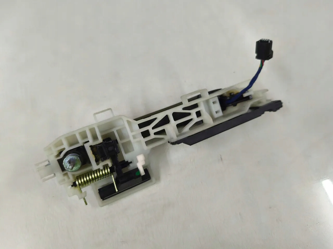 Antenne intérieure Hyundai Kona 2024 SUV 95460-L2000 image 5