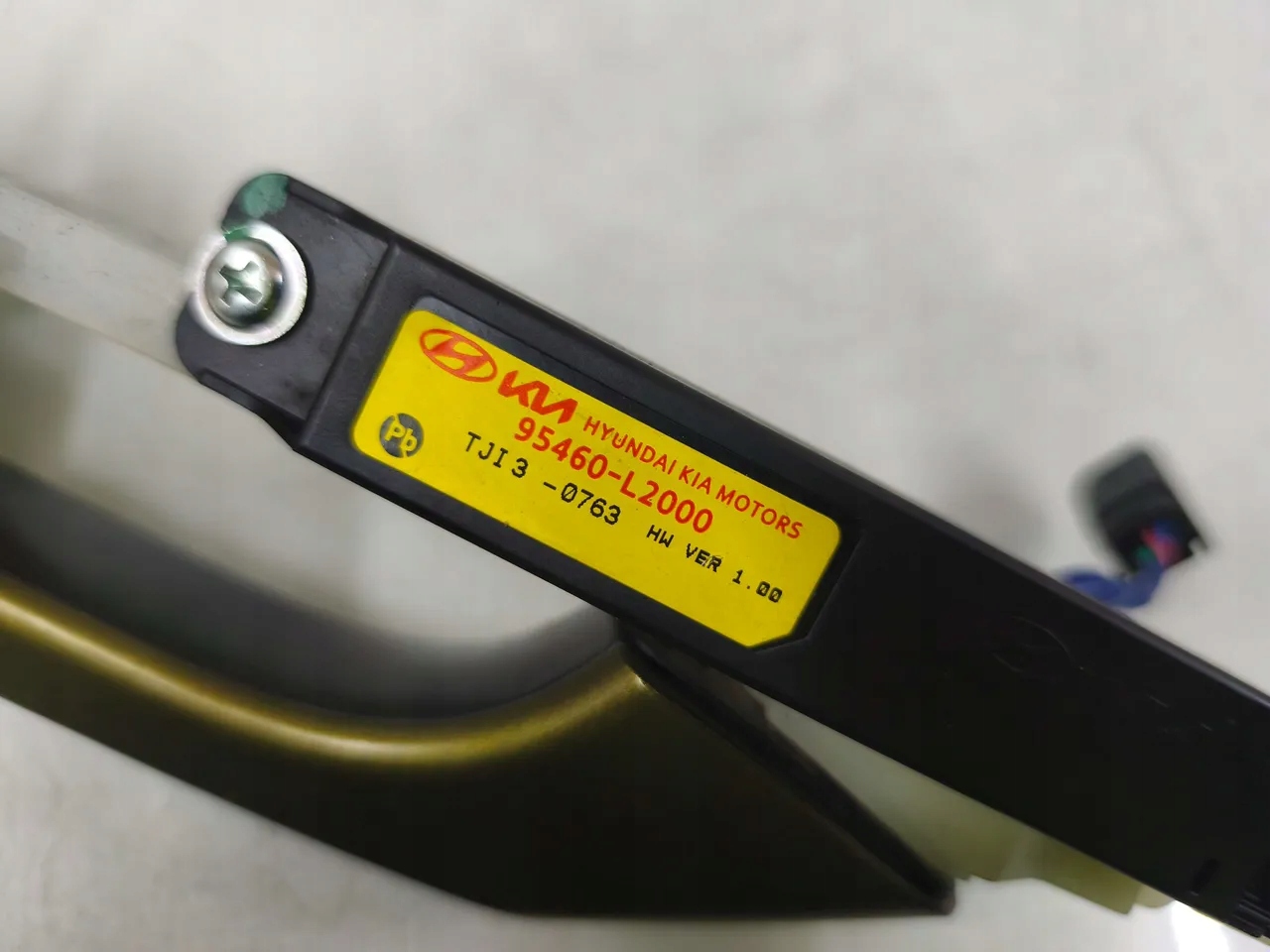 Antenne intérieure Hyundai Kona 2024 SUV 95460-L2000 image 6
