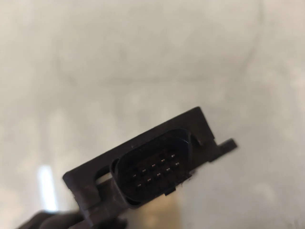 Sensor de Temperatura do Combustível Audi Q8 50 TDI image 5