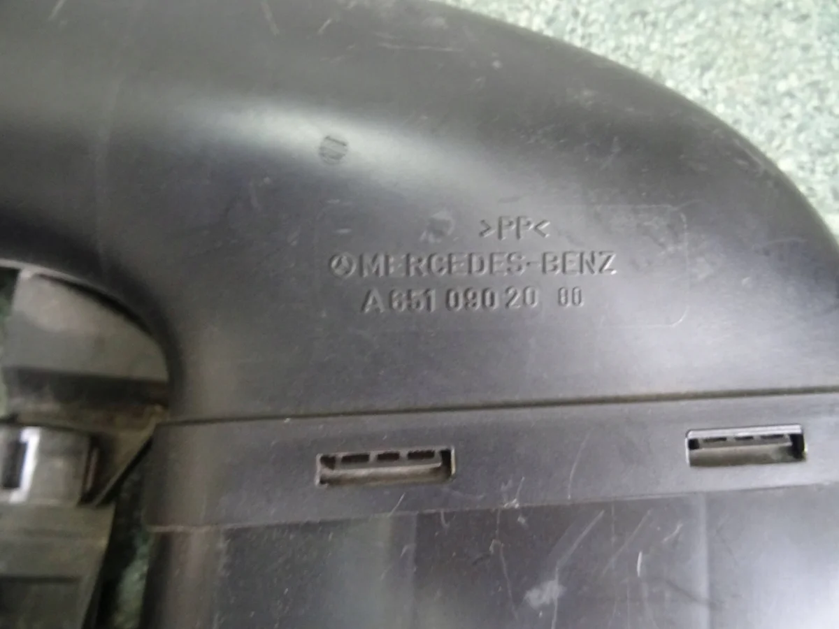 Mercedes A2535001100 Luftleitblech Gebraucht image 3