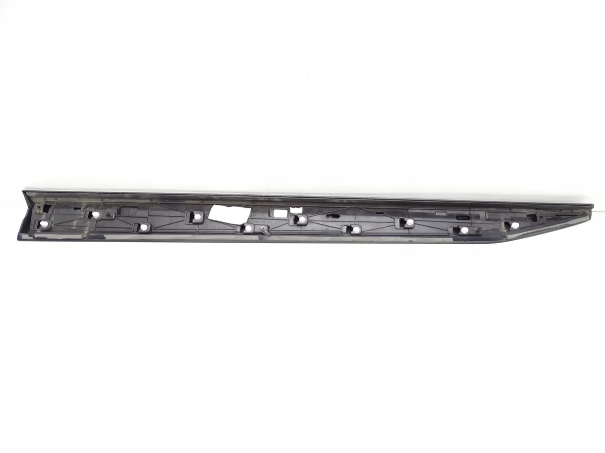 Skoda Superb III LIFT Türleiste Rechts Vorne image 7