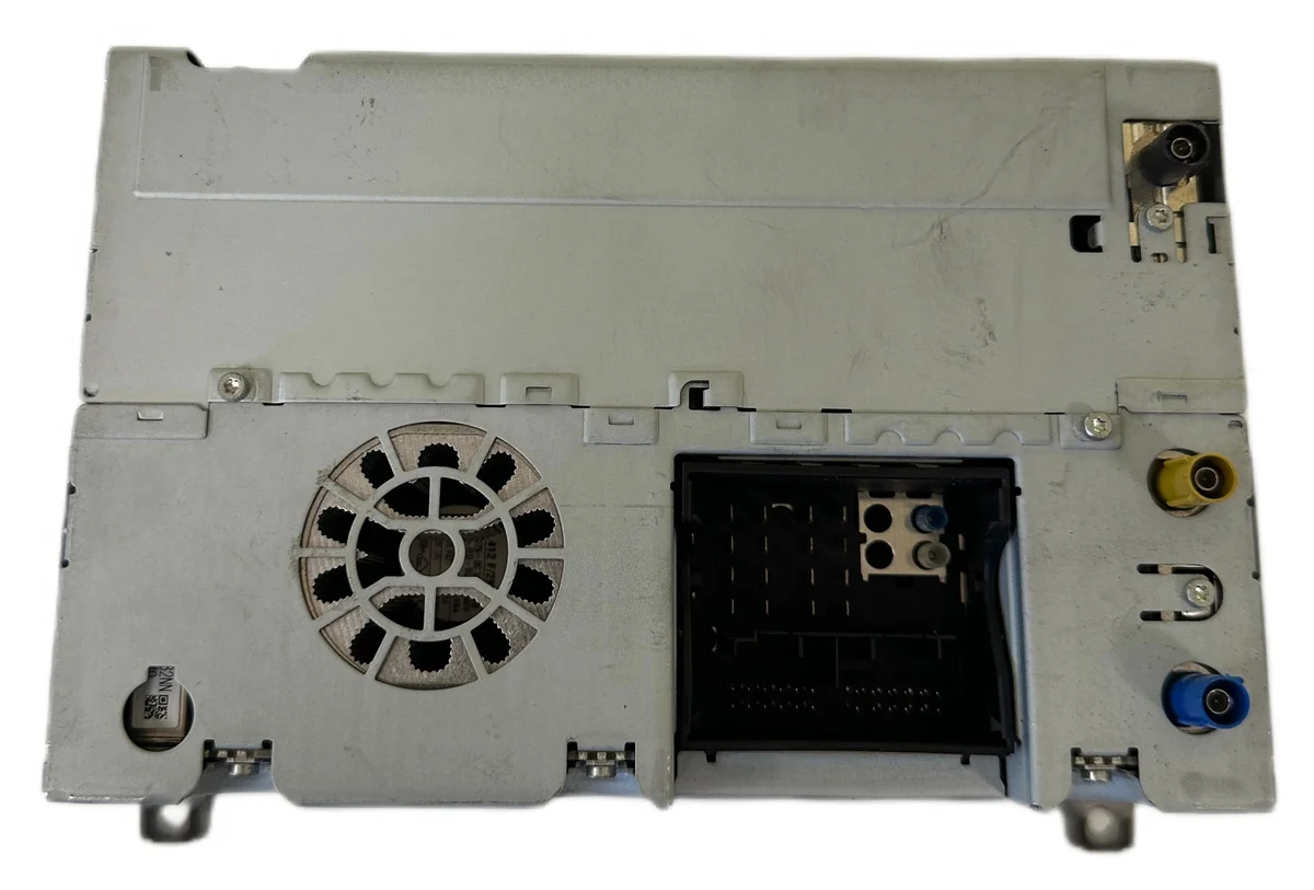 Radio Navigation Mercedes C-klass W203 A2038703489 image 7