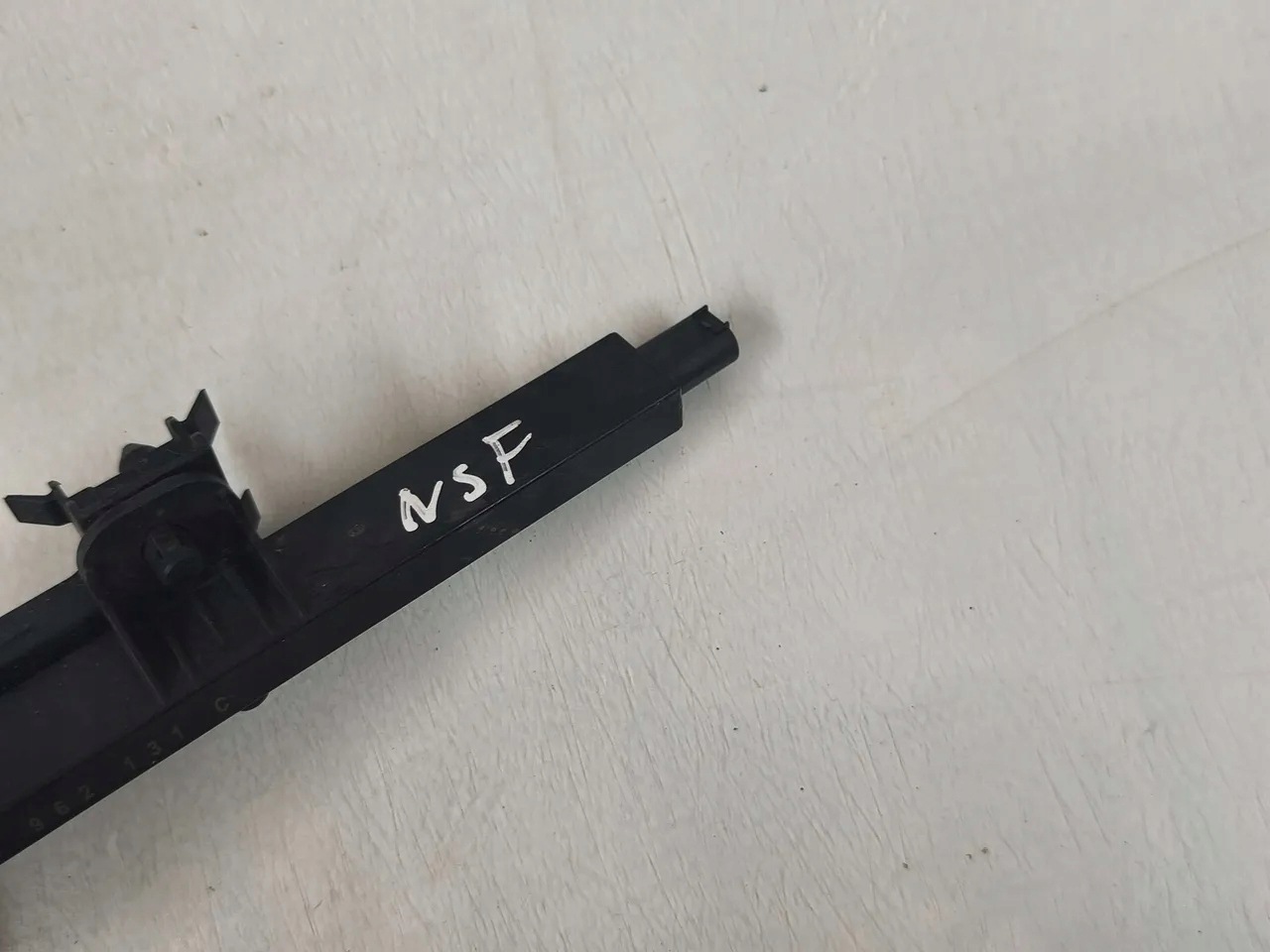 Antena Interna VW ID.4 Esquerda 2024 SUV 5WA962131C image 4