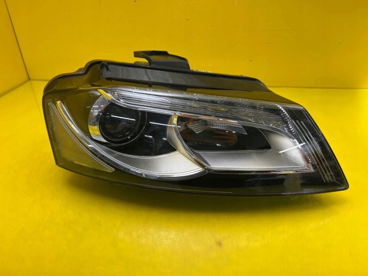 Right Headlight Audi A3 8P Facelift 10-13 Xenon 8P0941030BE