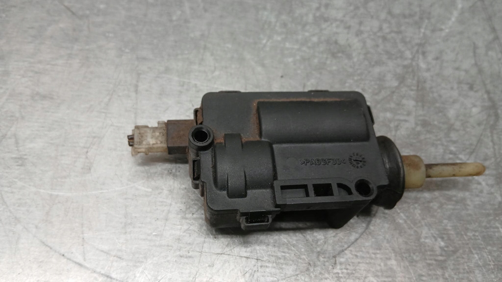 Actionneur trappe carburant Opel Astra G 805472 image 3