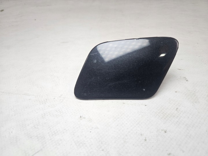 AUDI A4 B6 2000 - 2006 Etusumuttimen suojus, etupuskuri vasen 8E0955275D