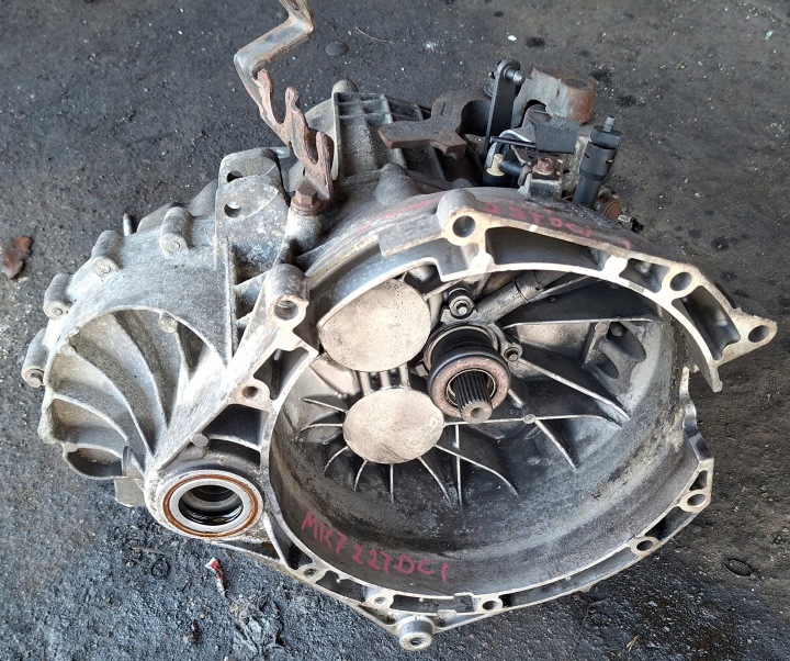 FORD TRANSIT MK7 VII 12r 2.2 TDCI VERSNELLINGSBAK CC1R7F096AD