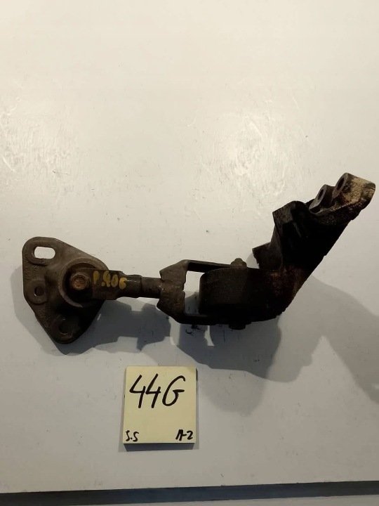 Moottorin kiinnike Peugeot 406 7M3199132R