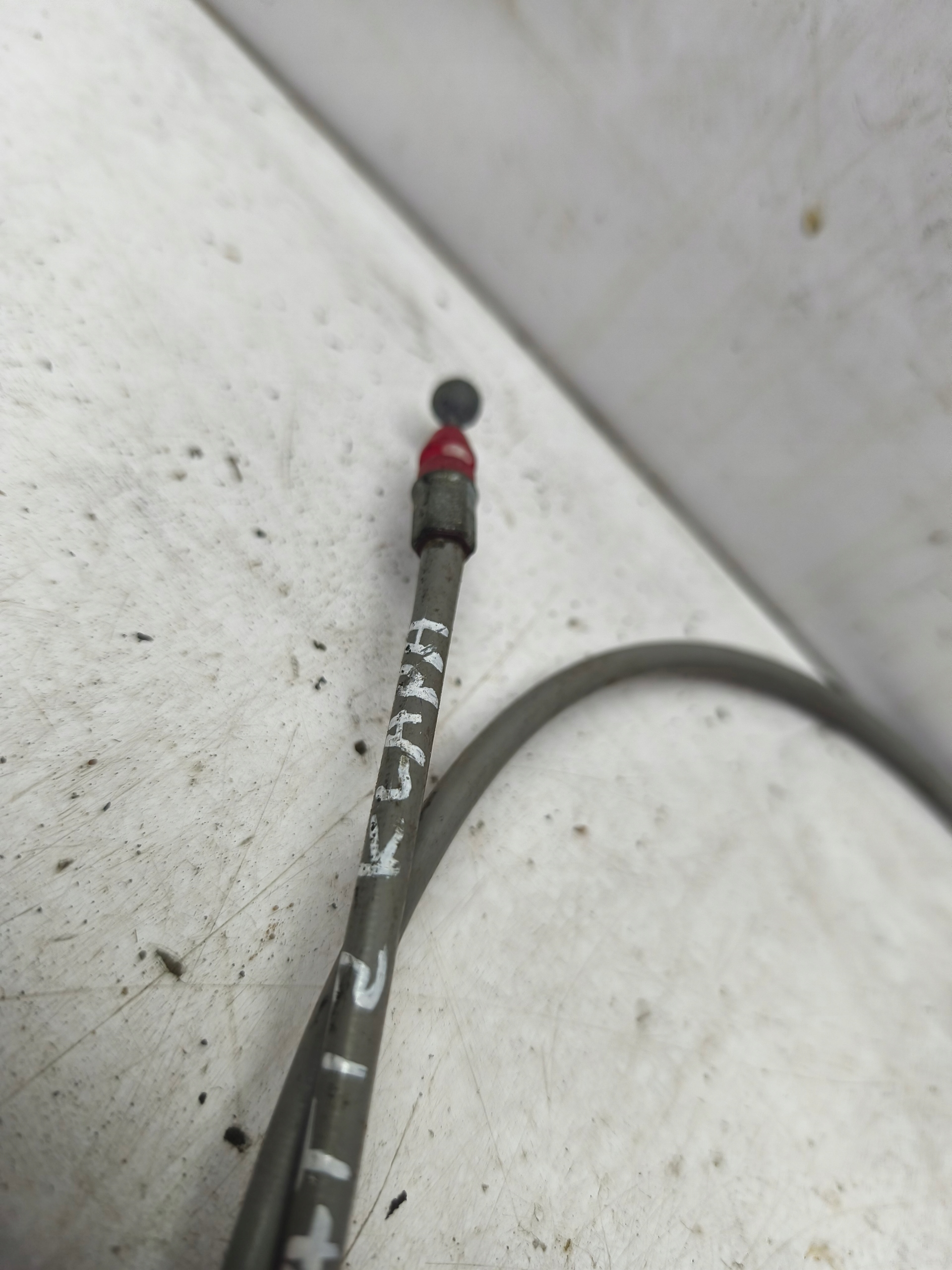 Kabel bagageruimte Mitsubishi Colt V 96-04 MR220250 image 5