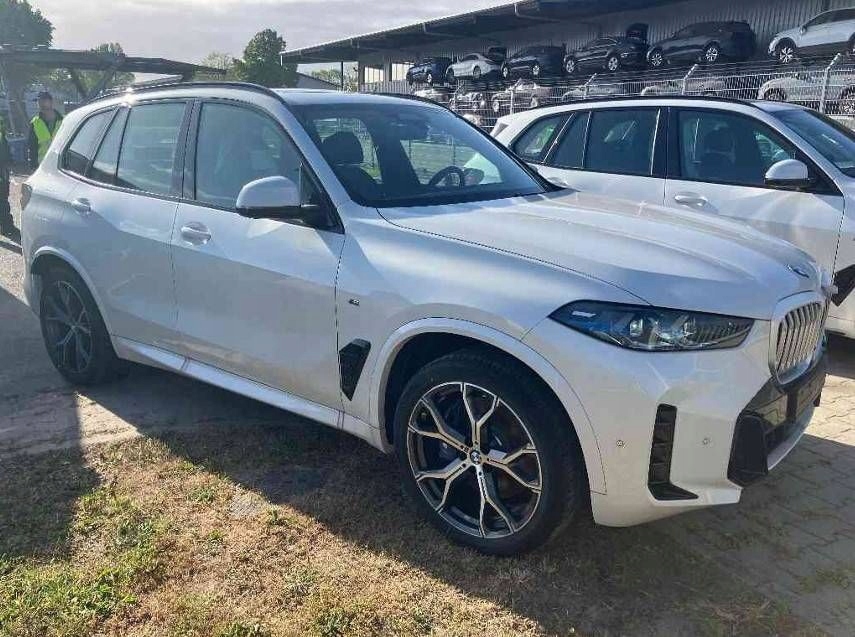 Junta Motor BMW X5 G05 G06 7418184 Usada image 7