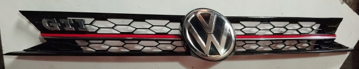 Etupuskurin säleikkö VW 2G0853651F