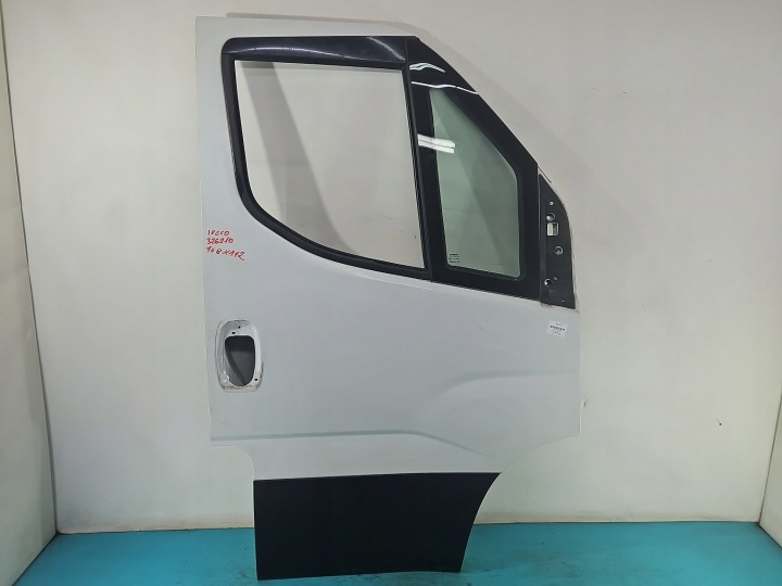 Oikea etuovi Iveco Daily V VI 14- valkoinen