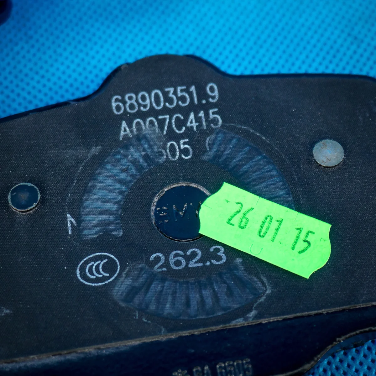 Plaquettes de frein arrière BMW OE 34216890353 image 4