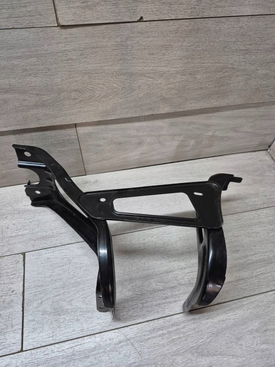 16981. Ranger Right Rear Mount N1WB-E20022-AB