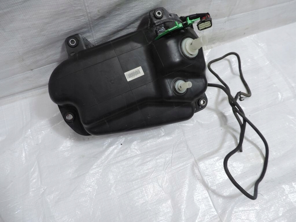 Réservoir AdBlue Opel Insignia B 2.0 CDTI image 7