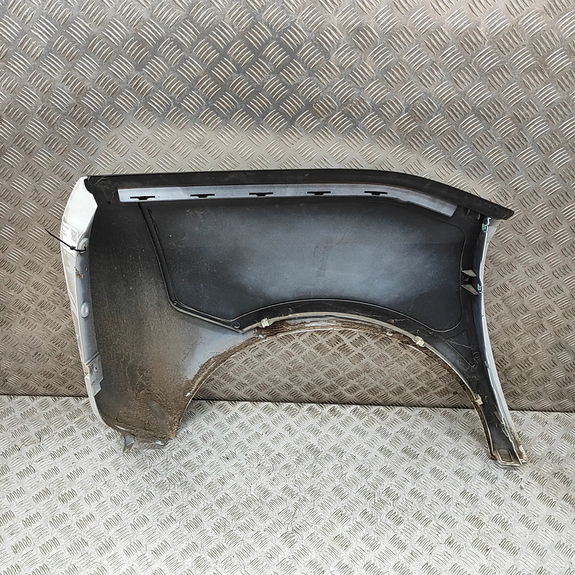 BMW i3 Rear Left Fender Used 7369571