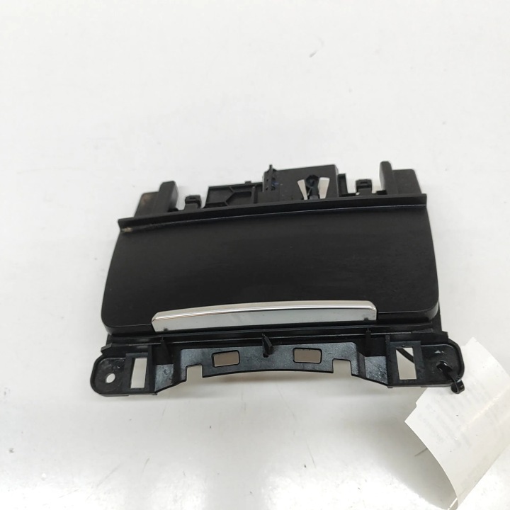 Tuhkakuppi 8K0857965 - Audi A4 B8 07-11
