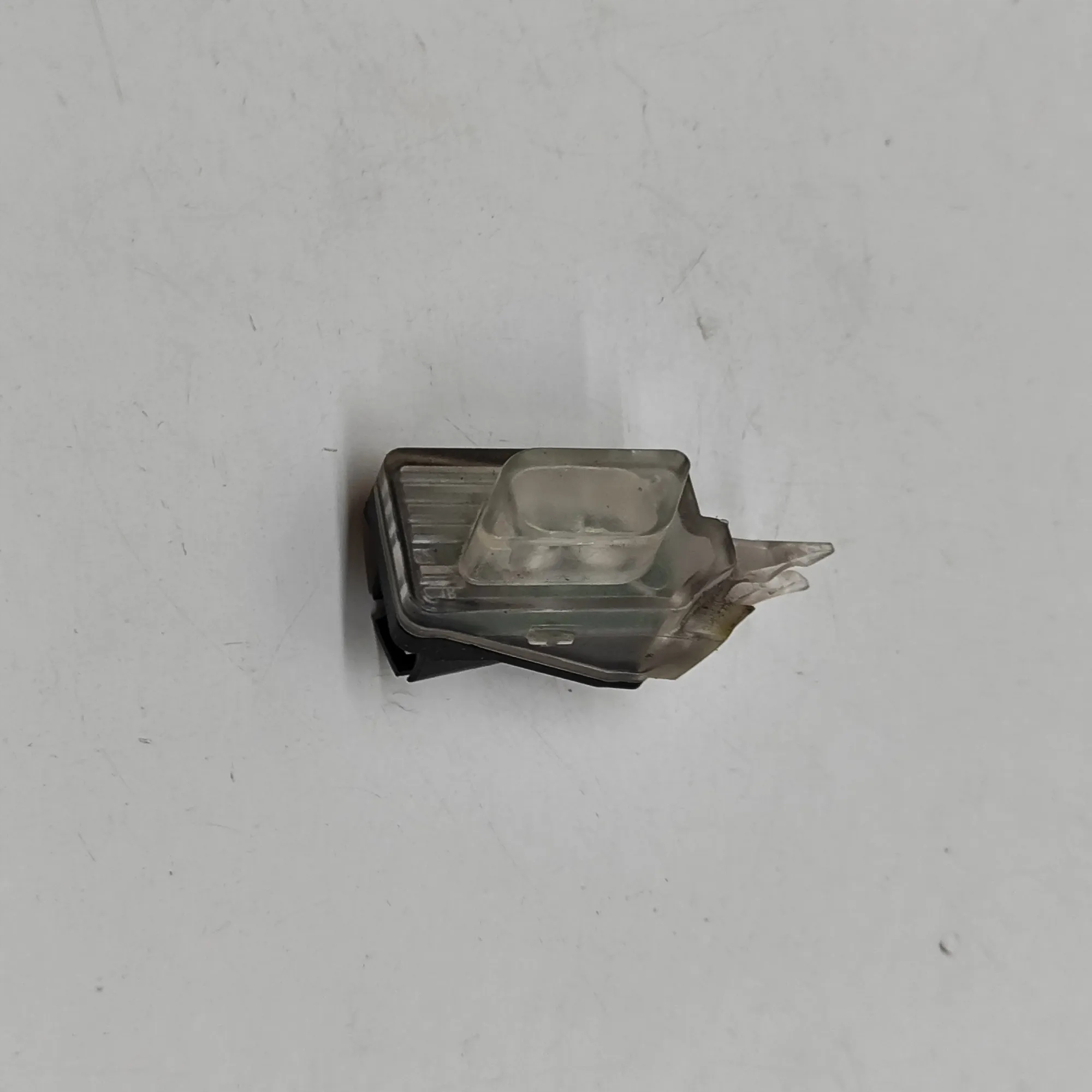 Audi A5 F53 Dörrlampa 2018 8W0947134 image 4